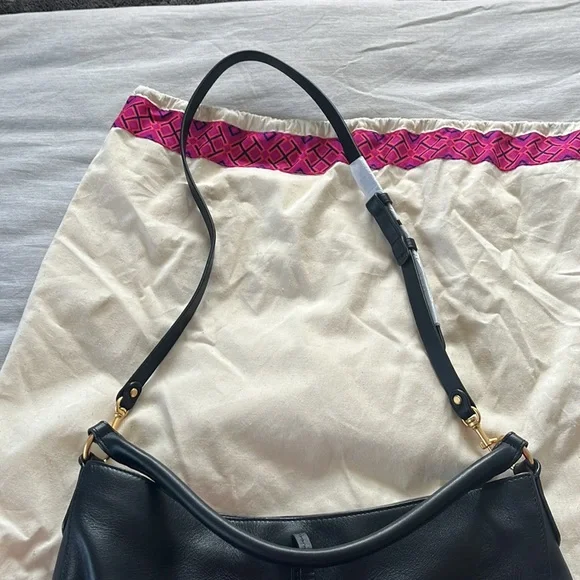 Large Tory Burch Bucket Bag - Picture 5 of 5